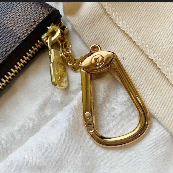 COPY - Authentic Louis Vuitton Key Pouch Damier E… - Picture 3 of 15